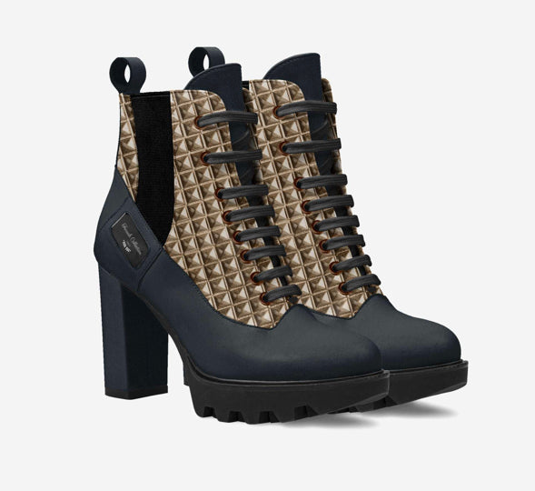 Farrah Privé™ luxury Italian leather heel detail